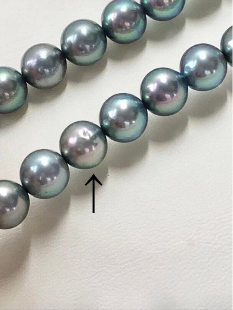 Akoya pearl necklace with blue-gray round pearls 8.0-8.5mm on silver clasp, 43cm length
