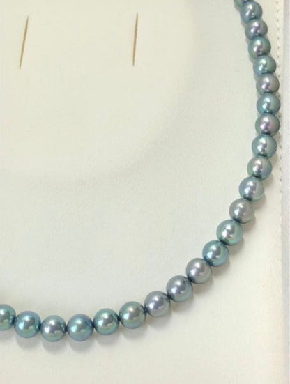 Akoya pearl necklace with blue-gray round pearls 8.0-8.5mm on silver clasp, 43cm length