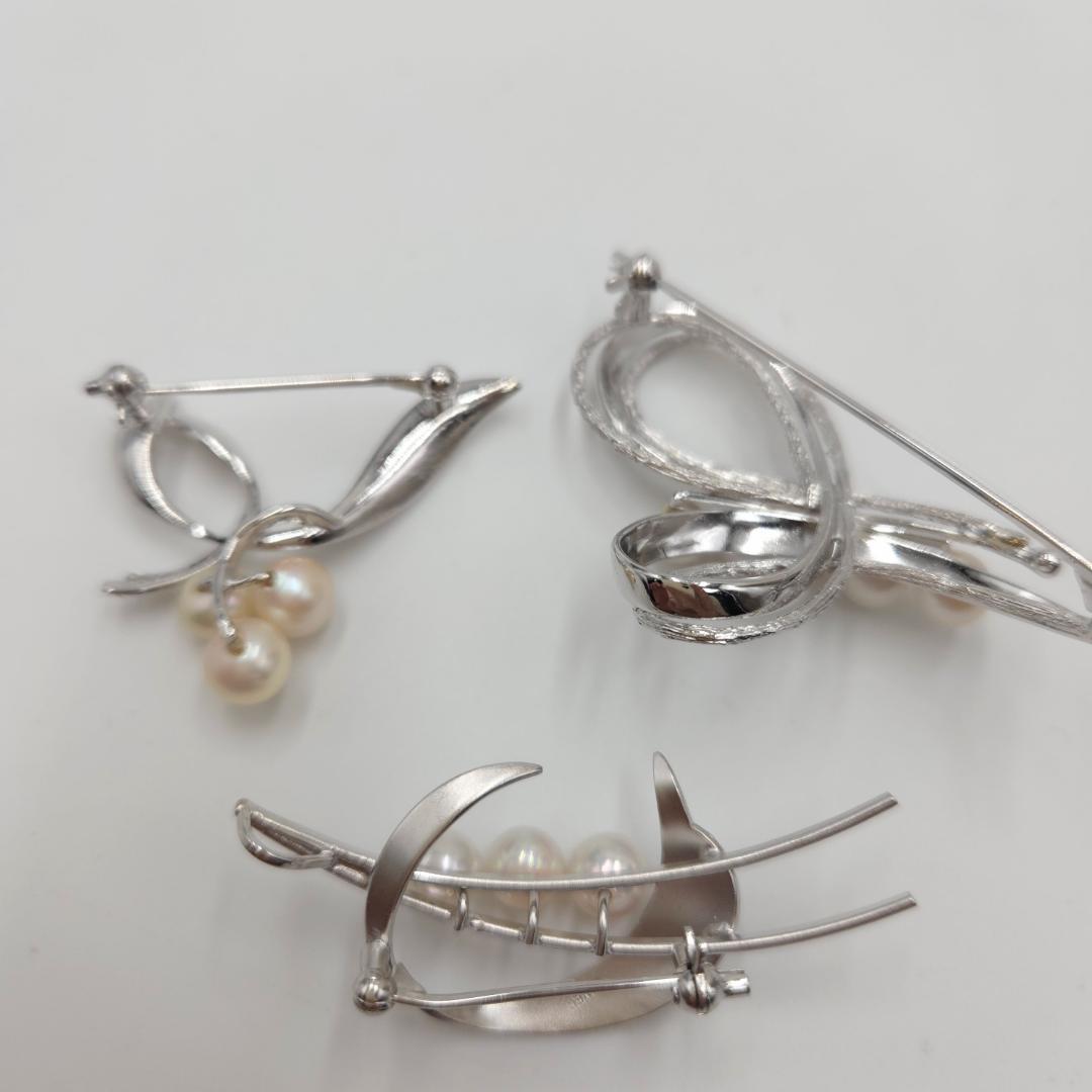 Set of 3 Akoya pearl brooches with white 6-7mm pearls and silver925 metal