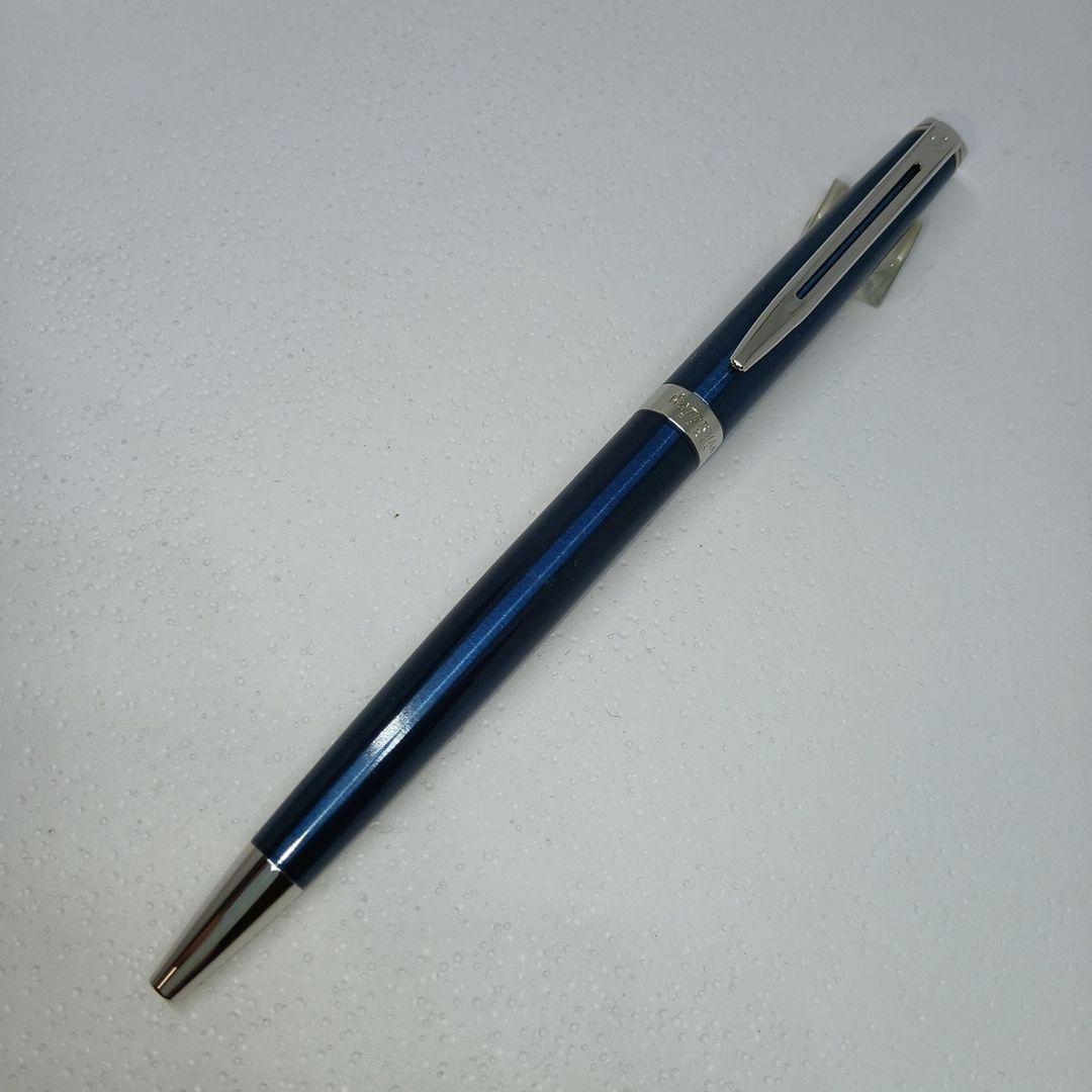WATERMAN Metropolitan ES Blue CTBP ballpoint pen with sleek blue barrel and silver accents