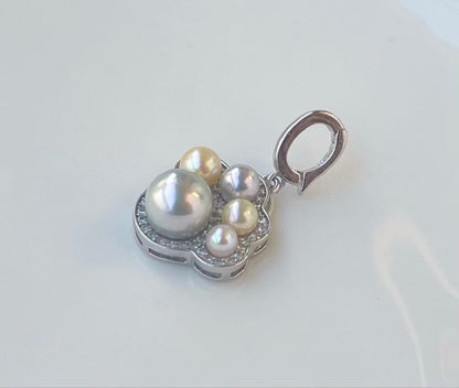 Akoya pearl multi-color pendant with blue pearl center and openable heart-shaped paw print bail on S925 silver