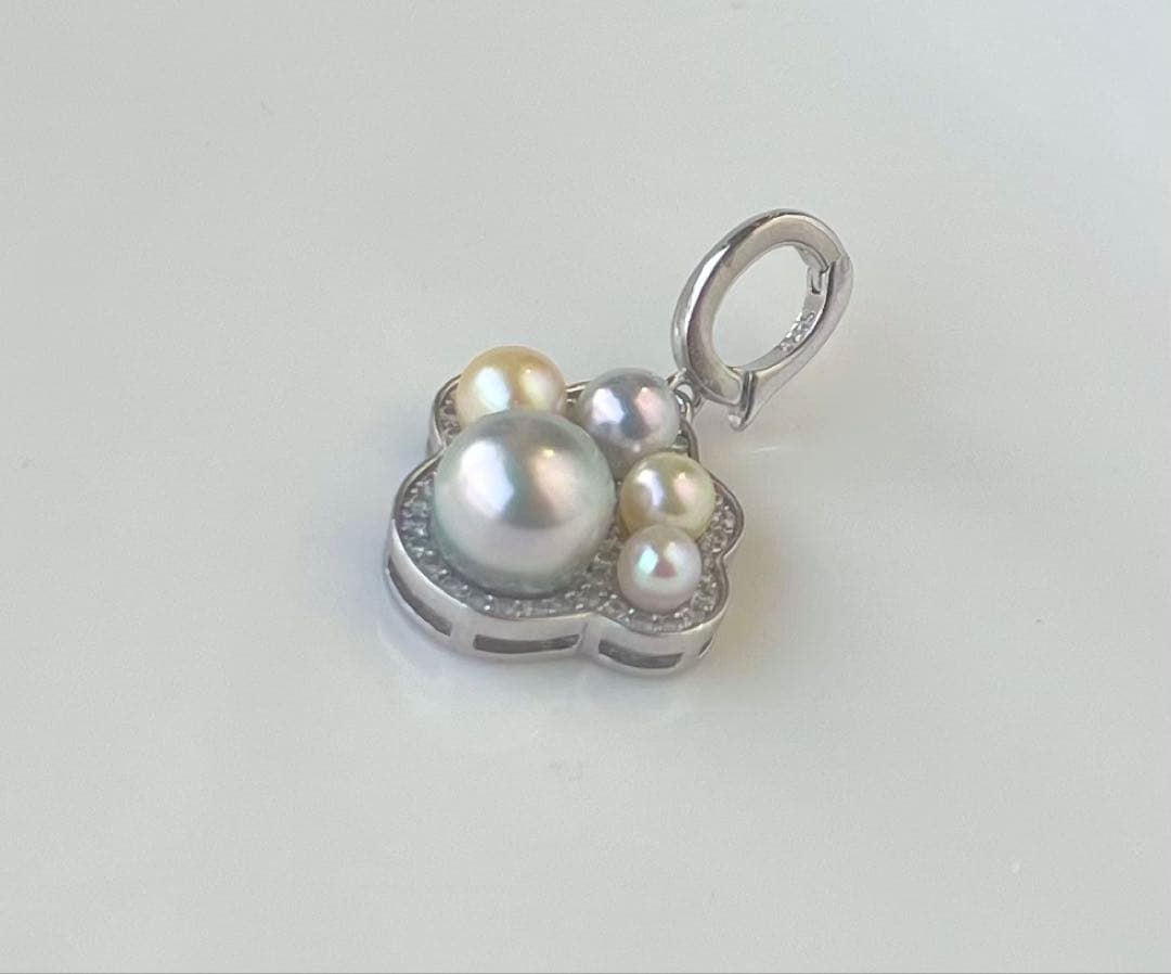 Akoya pearl multi-color pendant with blue pearl center and openable heart-shaped paw print bail on S925 silver