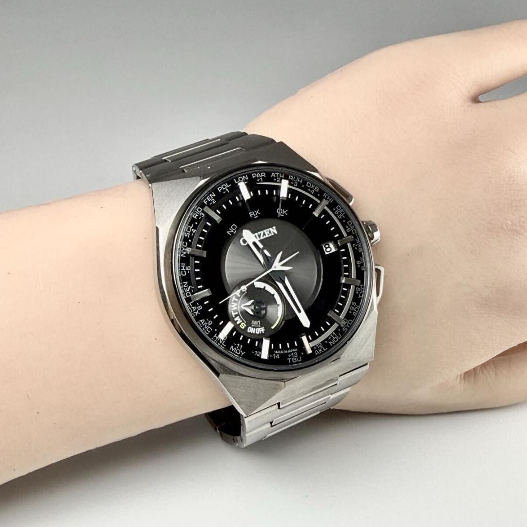 Citizen JJ075 Solar Men's Watch — Japanese