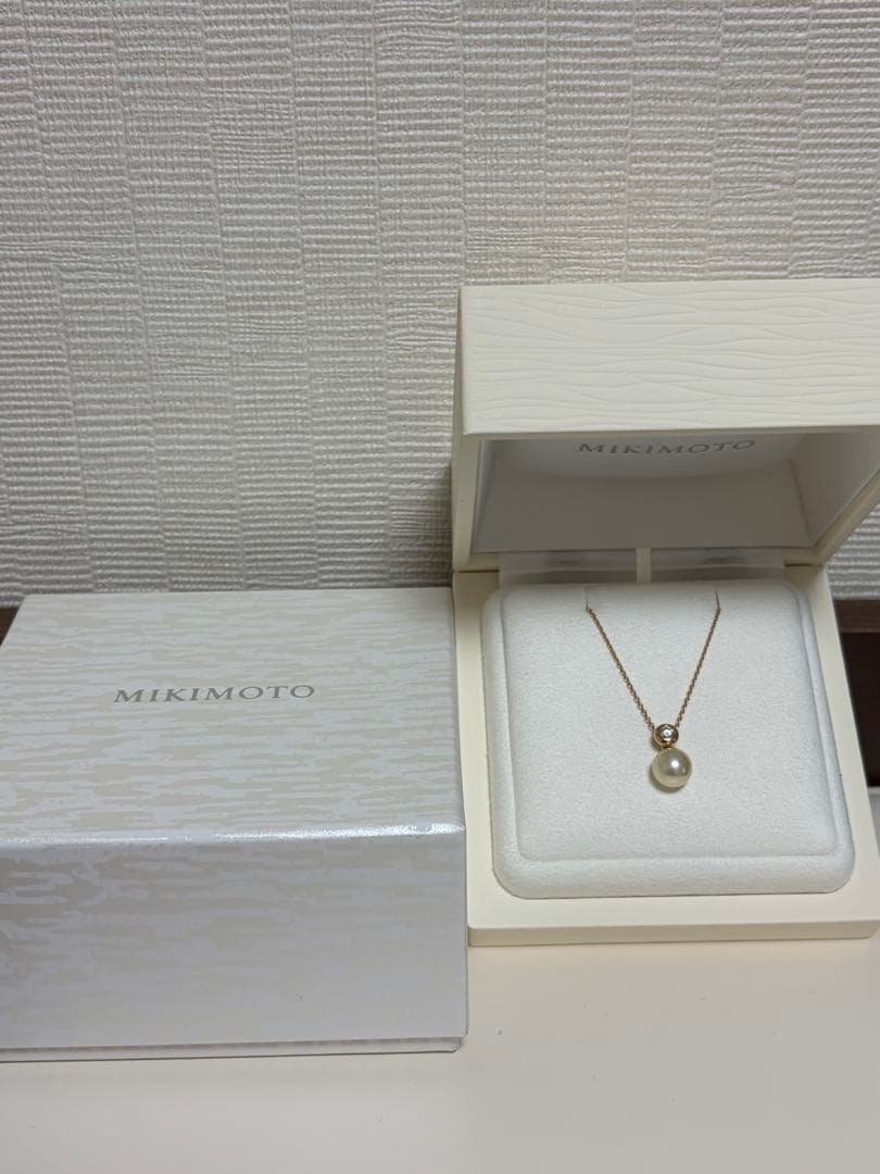 Law Pearl Diamond Pendant Necklace with 7.75mm pearl and diamond set in K18 rose gold