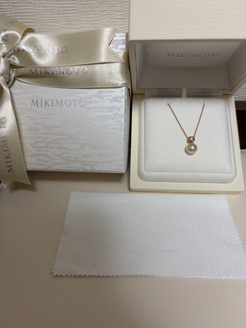 Law Pearl Diamond Pendant Necklace with 7.75mm pearl and diamond set in K18 rose gold