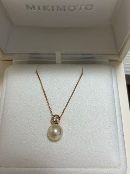 Law Pearl Diamond Pendant Necklace with 7.75mm pearl and diamond set in K18 rose gold