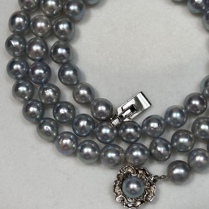 Snubbull semi-long necklace with 7.5-8.0 mm blue Akoya pearls on a 64 cm chain