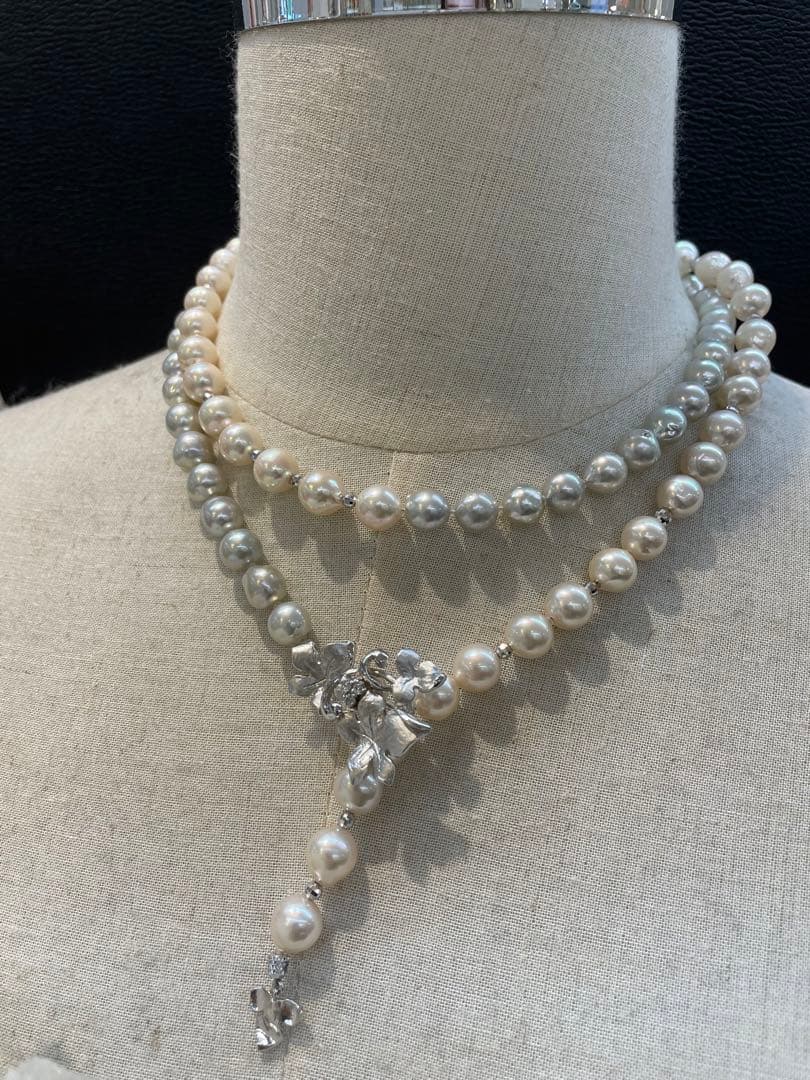 Plain pearl design long necklace and matching earrings in white and gray with 8.5 to 9 mm pearls
