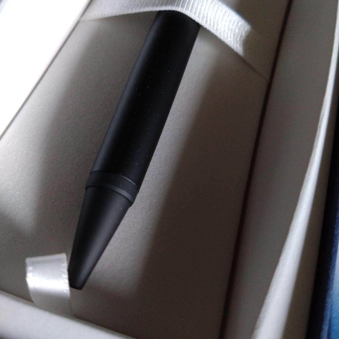 PILOT Ballpoint Pen Rise in Midnight Black with aluminum body and 0.7mm ballpoint tip, displayed with case