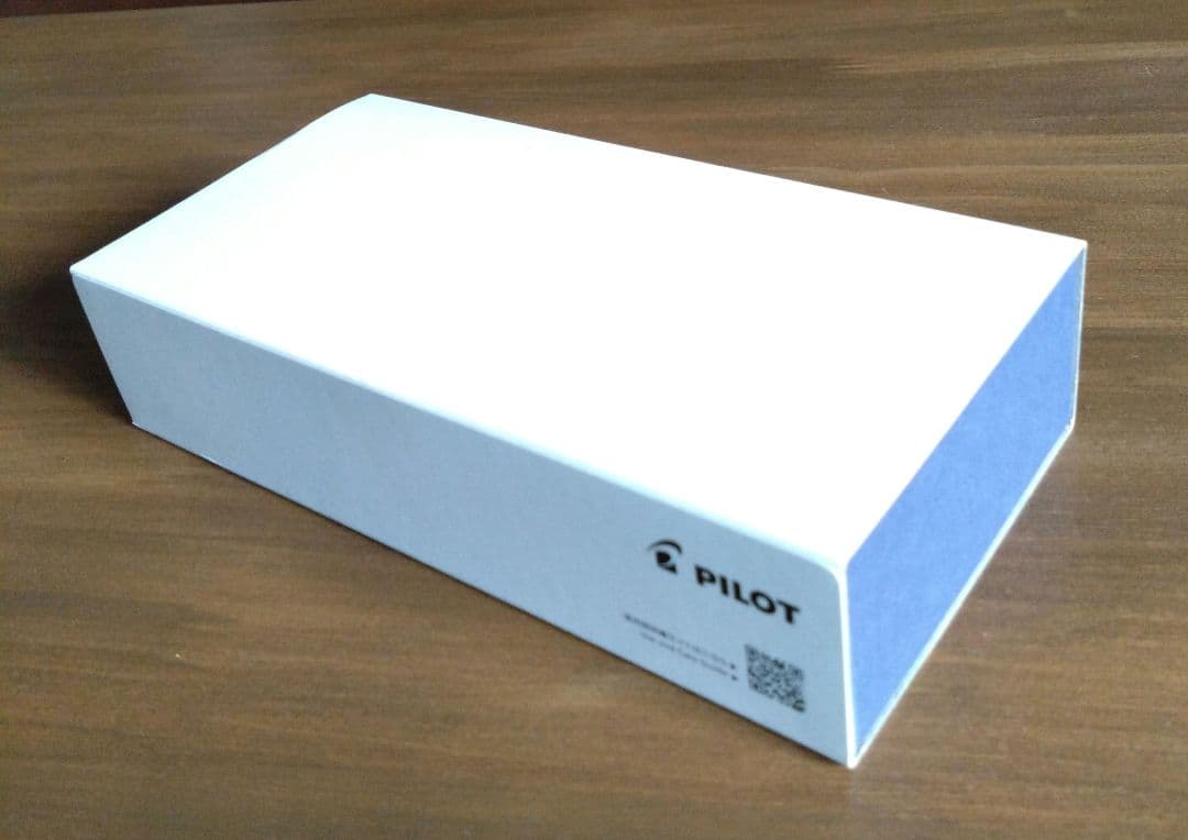 PILOT Ballpoint Pen Rise in Midnight Black with aluminum body and 0.7mm ballpoint tip, displayed with case