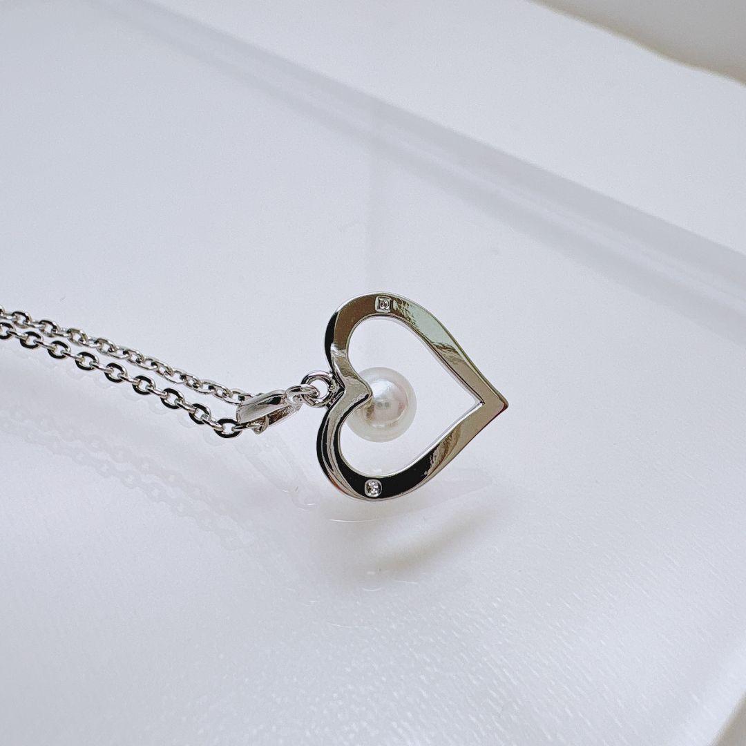 Mikimoto Heart Pearl Silver Necklace with 1.2 cm heart-shaped pearl pendant on 38 cm silver chain