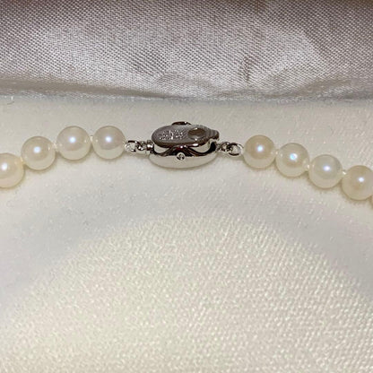 Akoya pearl necklace with 5.8mm pearls and silver beans silver clasp, 42cm length