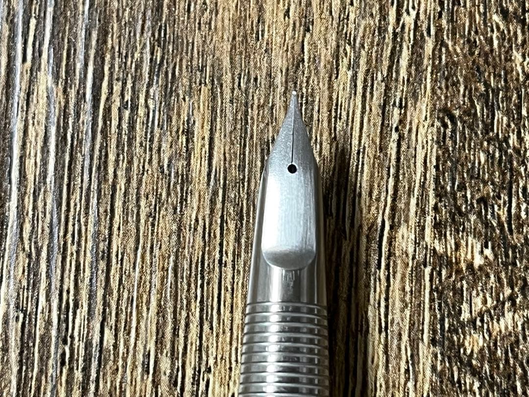 Pilot Myurex Quartz F discontinued pen with quartz clock detail in classic design