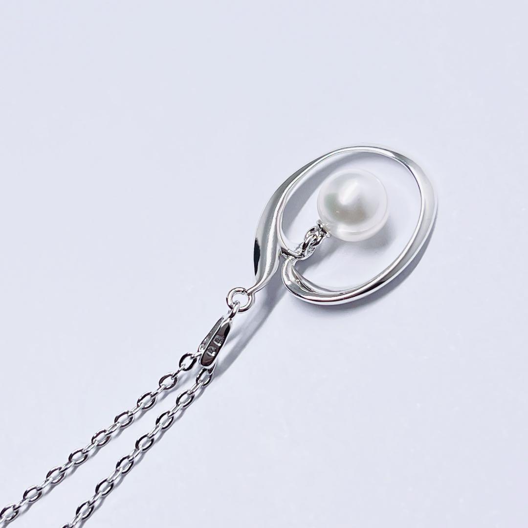 MIKIMOTO pearl necklace with 6.4mm pearls on silver chain, 40cm length