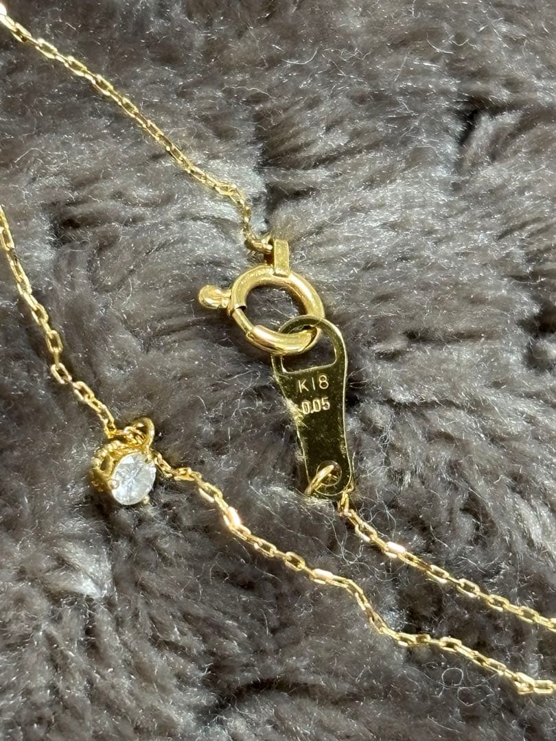 Kuro Law Diamond Necklace in 18K yellow gold with 0.05ct diamonds and 40 cm chain on white background