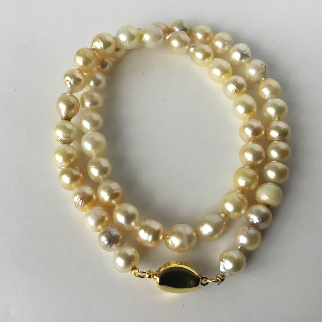 Yellow Akoya pearl necklace with 8mm pearls and silver beads, total length 43 cm