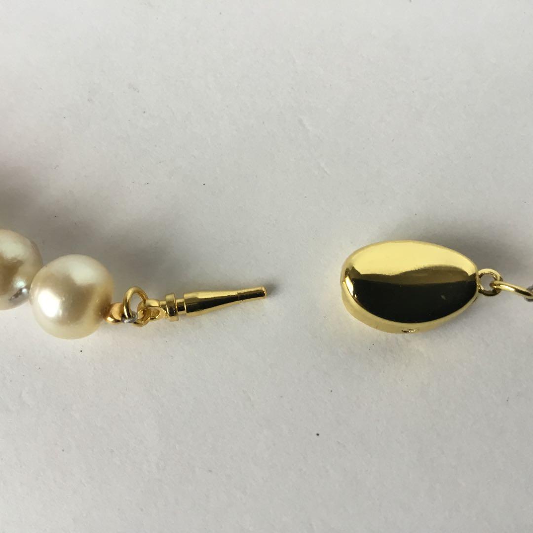 Yellow Akoya pearl necklace with 8mm pearls and silver beads, total length 43 cm