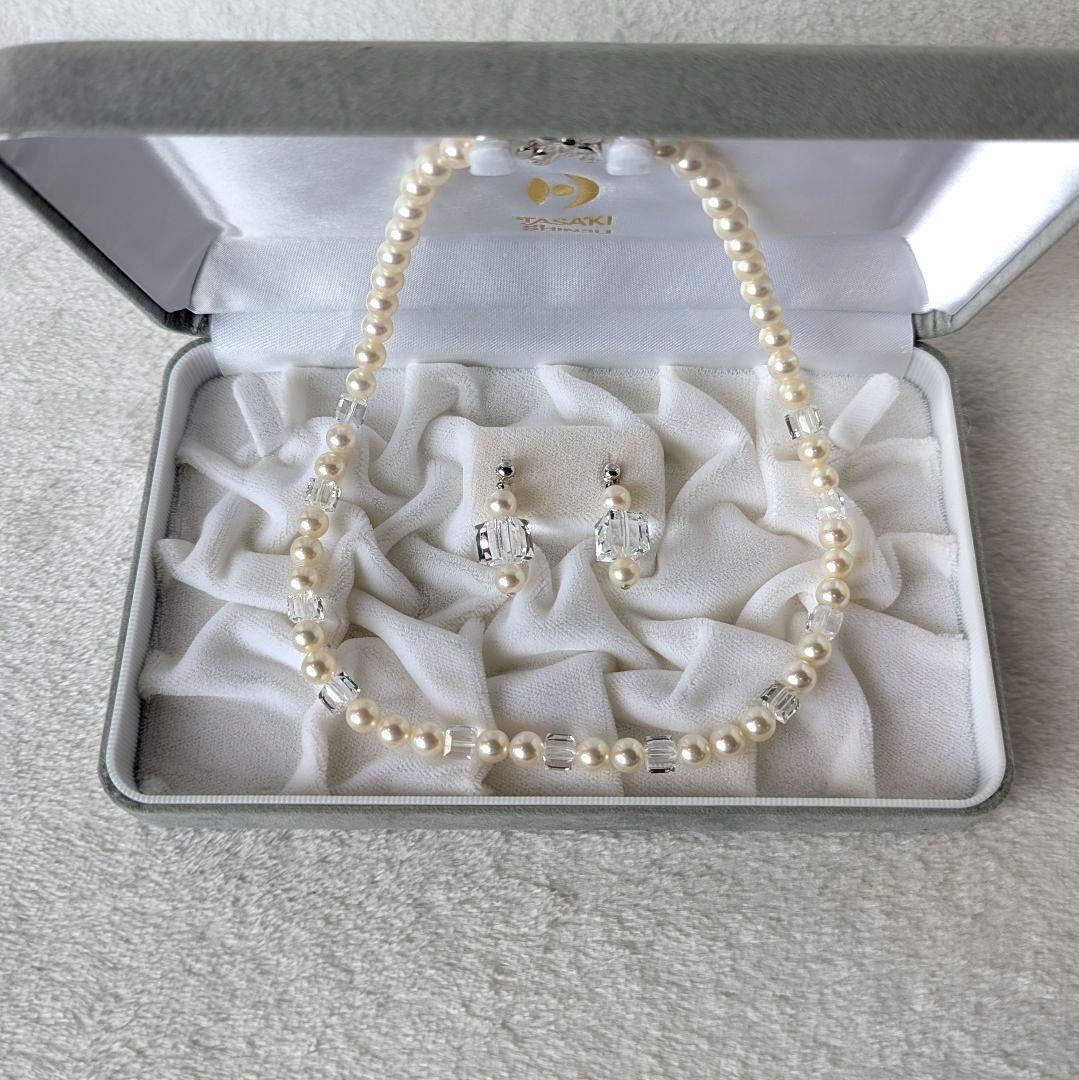 Tasaki Akoya pearl necklace and earrings set in SV K18WG with crystal accents, necklace length 42.5cm, earrings 3cm