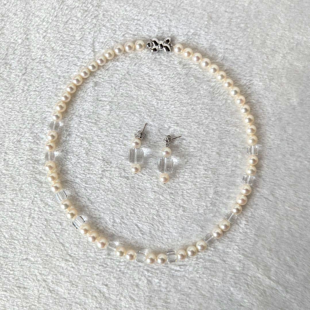 Tasaki Akoya pearl necklace and earrings set in SV K18WG with crystal accents, necklace length 42.5cm, earrings 3cm