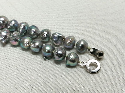 Akoya Pearl Gray Baroque Necklace featuring 9-8 mm pearls on a 43 cm chain