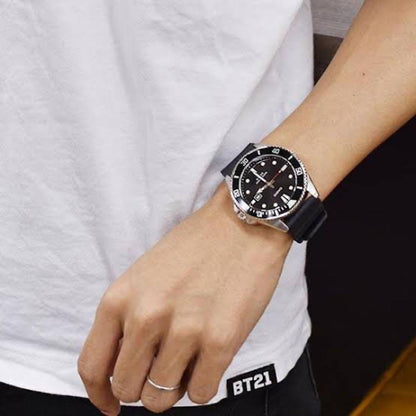 CASIO V157-0BX0 Quartz Men's Watch — Japanese