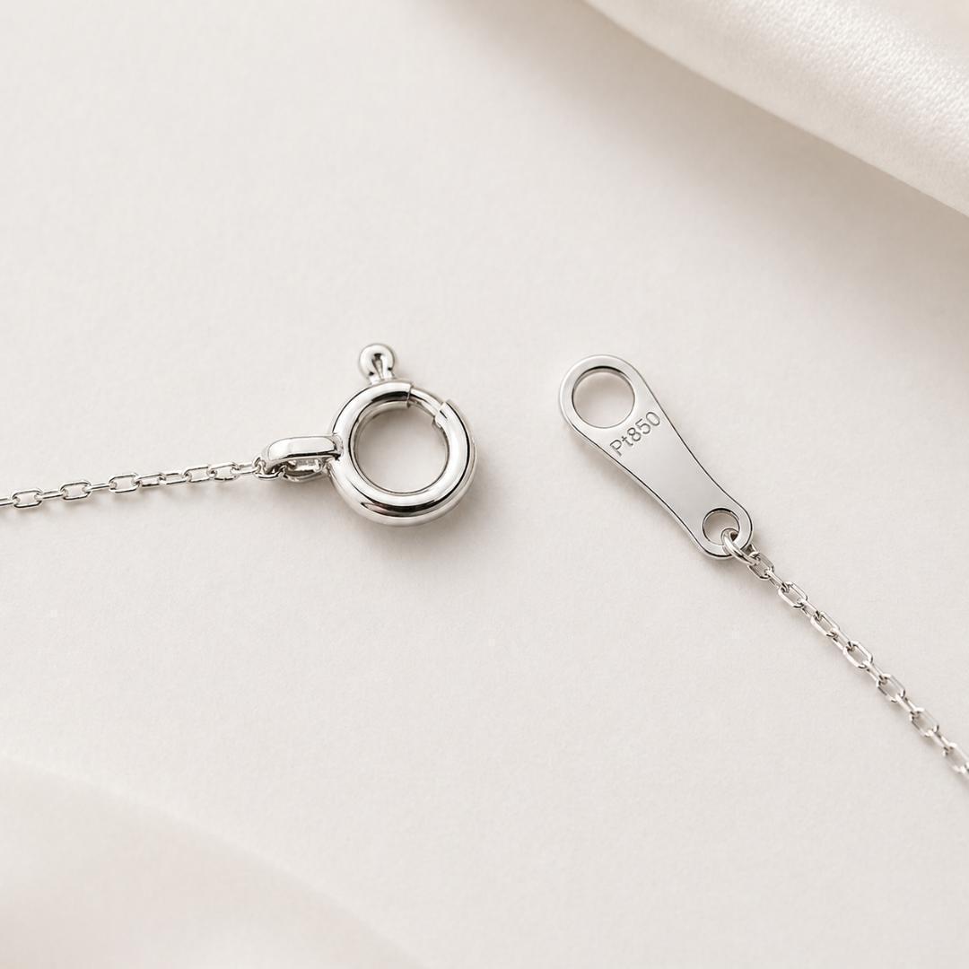 Platinum 3-row Akoya pearl necklace with 6.5mm pearls and 40cm chain