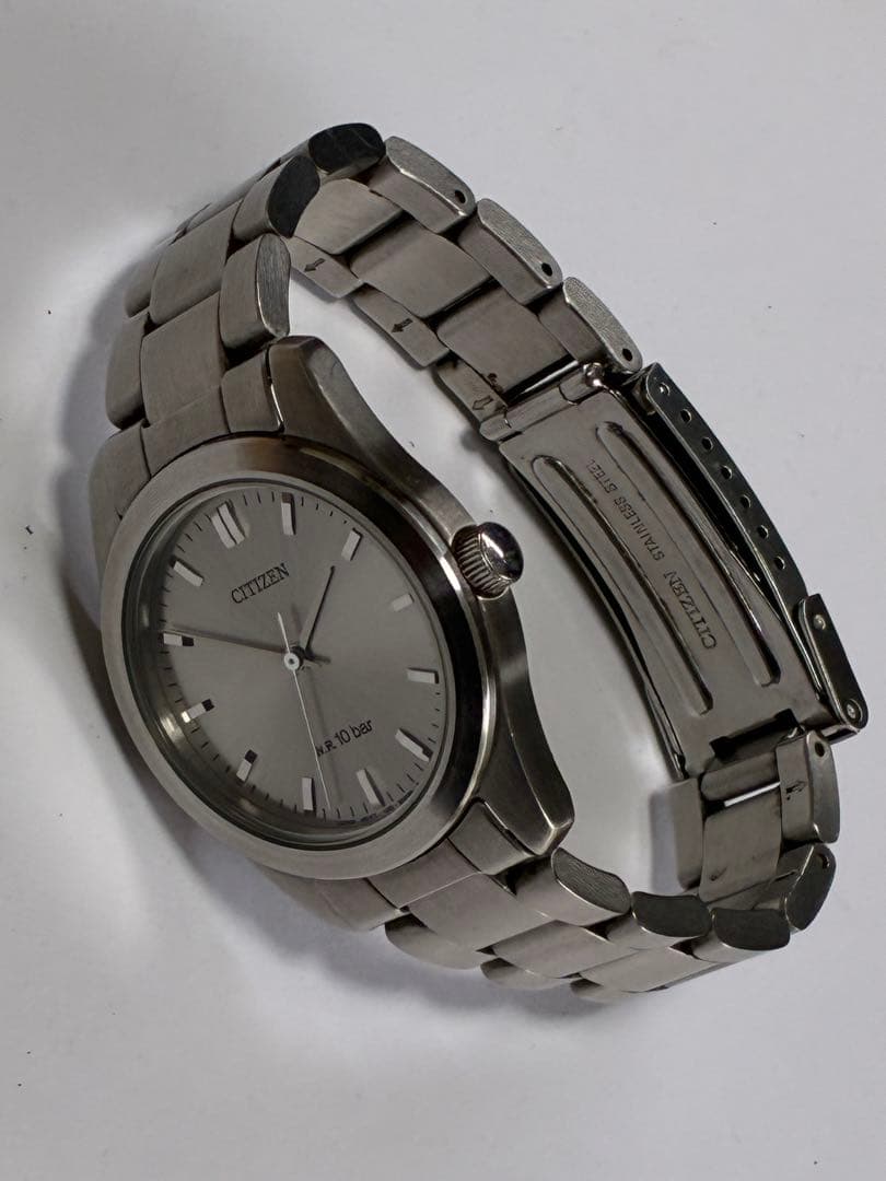 Citizen V157-0BX0 Quartz Men's Watch — Japanese