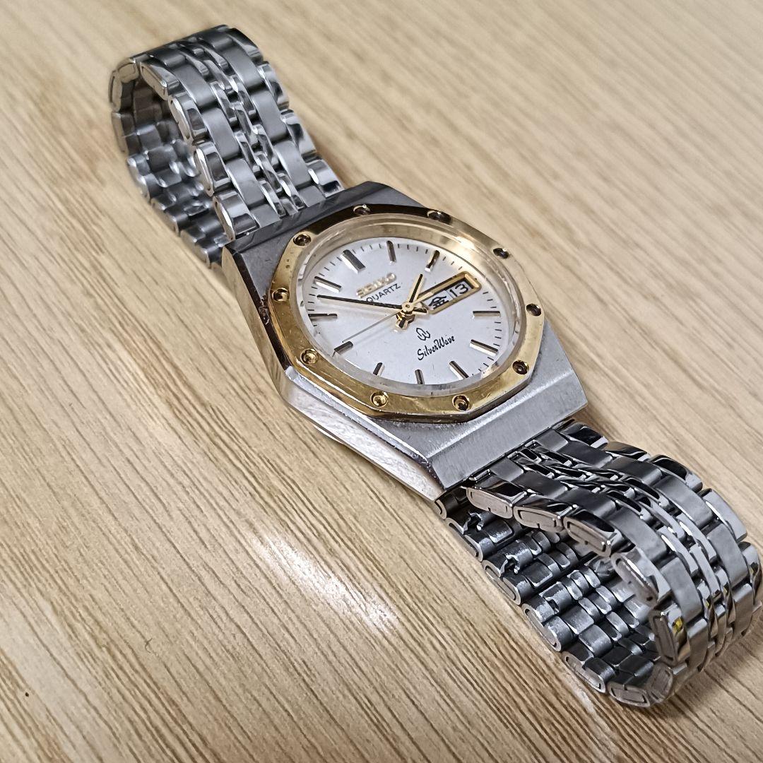 SEIKO Silver Wave Quartz Men's Watch — Japanese