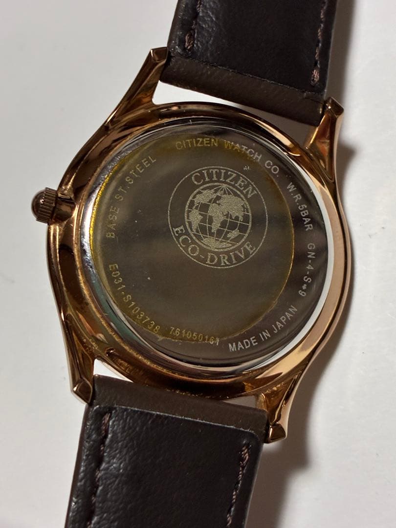 Citizen モデル/シリーズ名が記載されていませんが、提供された情報だけではモデル名やシリーズ名を特定できません。もしタイトルに具体的なモデル名やシリーズ名があれば教えてく Solar Men's Watch — Japanese
