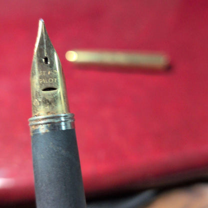 Pilot fountain pen with fine 18 karat gold nib and R14k gold plated body