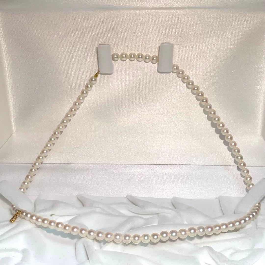 K18 18 karat Mikimoto M Charm Akoya pearl necklace with 4-4.5 mm pearls on 38.5 cm chain