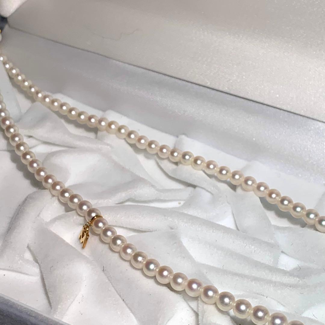 K18 18 karat Mikimoto M Charm Akoya pearl necklace with 4-4.5 mm pearls on 38.5 cm chain