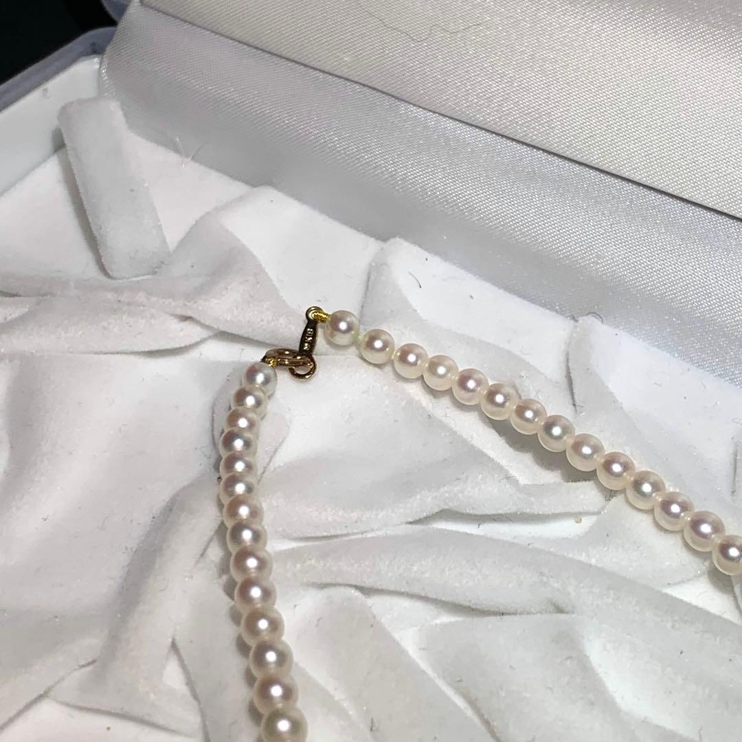 K18 18 karat Mikimoto M Charm Akoya pearl necklace with 4-4.5 mm pearls on 38.5 cm chain