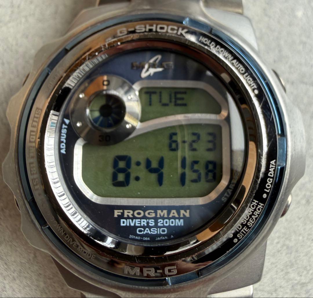 CASIO MRG-1100-2 Quartz Men's Watch — Japanese