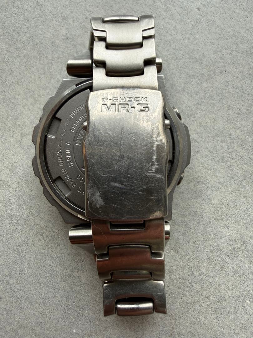 CASIO MRG-1100-2 Quartz Men's Watch — Japanese