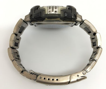 CASIO PRG-240 Series Quartz Men's Watch — Japanese
