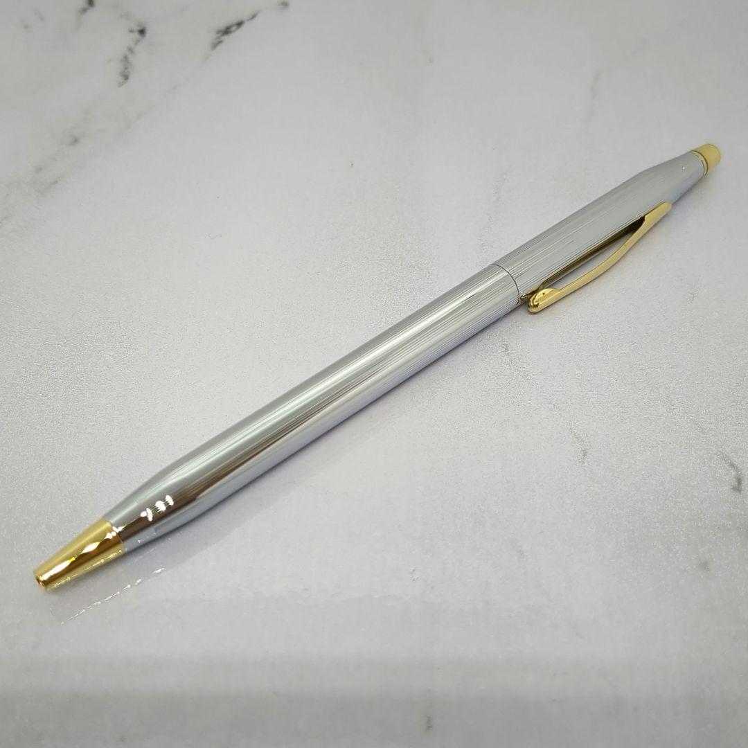 Law Cross Classic Century Medalist ballpoint pen in silver and gold with black ink and twist mechanism displayed with gift box