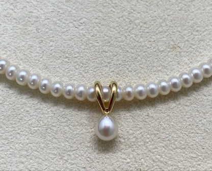 Mikimoto Baby Pearl Necklace featuring 4.5mm pearls in 3-way style with 42cm gold chain