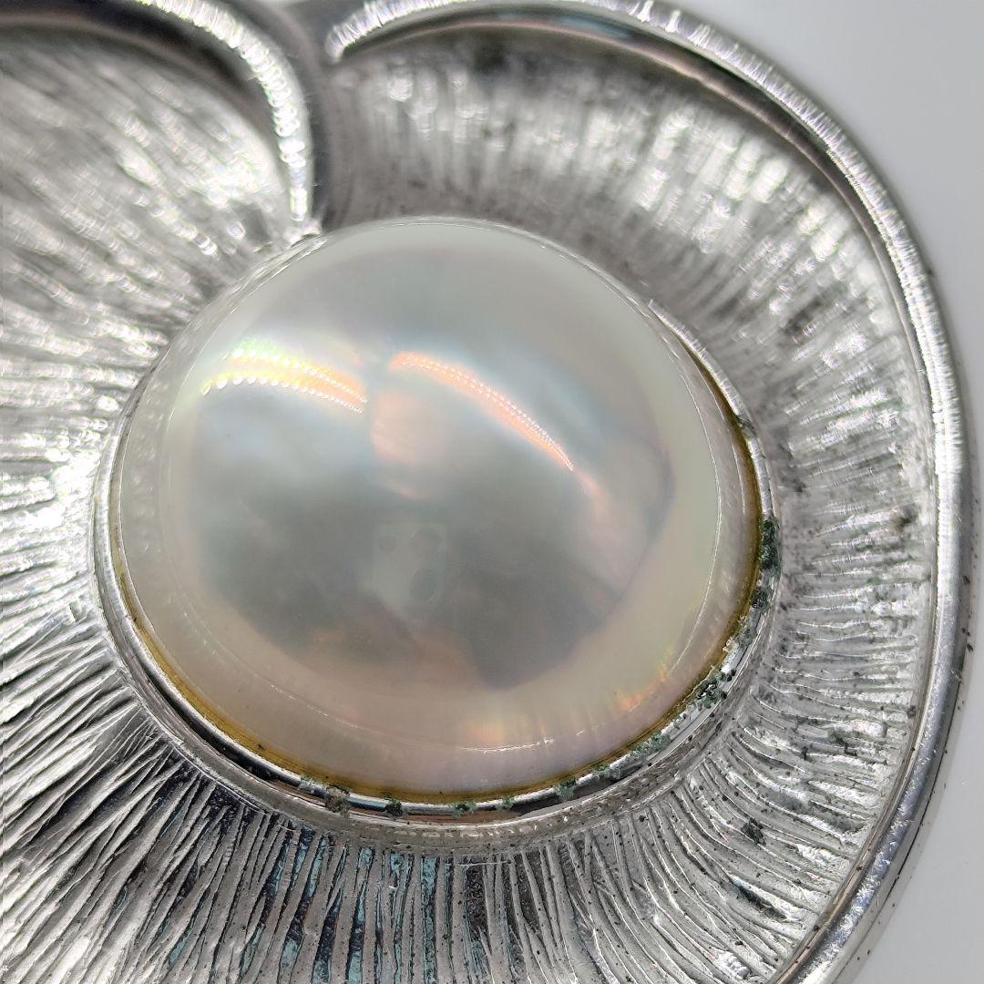 TASAKI Mabe Pearl Pendant with large 17.6mm pearl, rainbow luster, silver 925 chain
