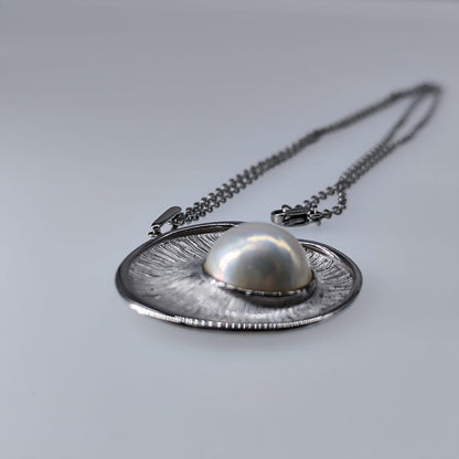 TASAKI Mabe Pearl Pendant with large 17.6mm pearl, rainbow luster, silver 925 chain