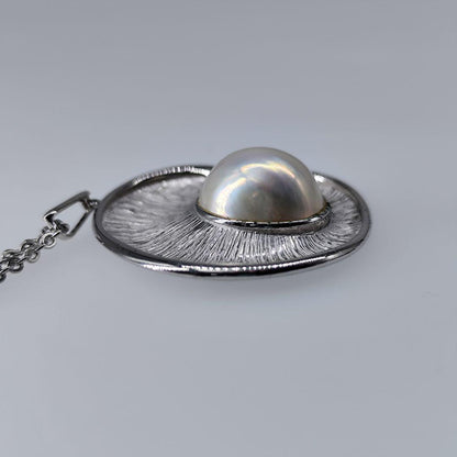 TASAKI Mabe Pearl Pendant with large 17.6mm pearl, rainbow luster, silver 925 chain