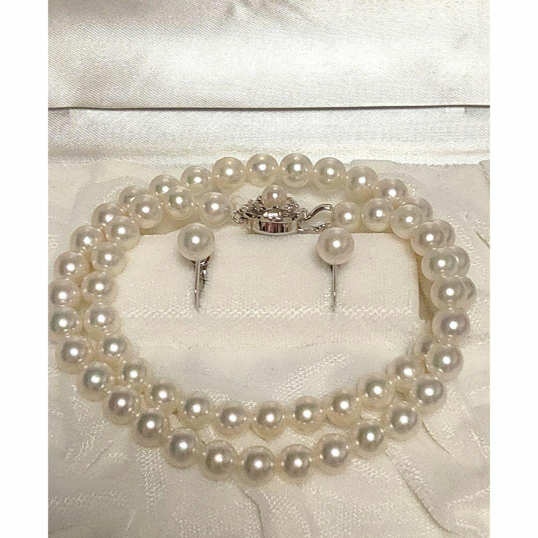 Kuro Pearls Necklace and Earring Set featuring 44cm silver necklace with round pearls and K14WG earrings in dedicated box