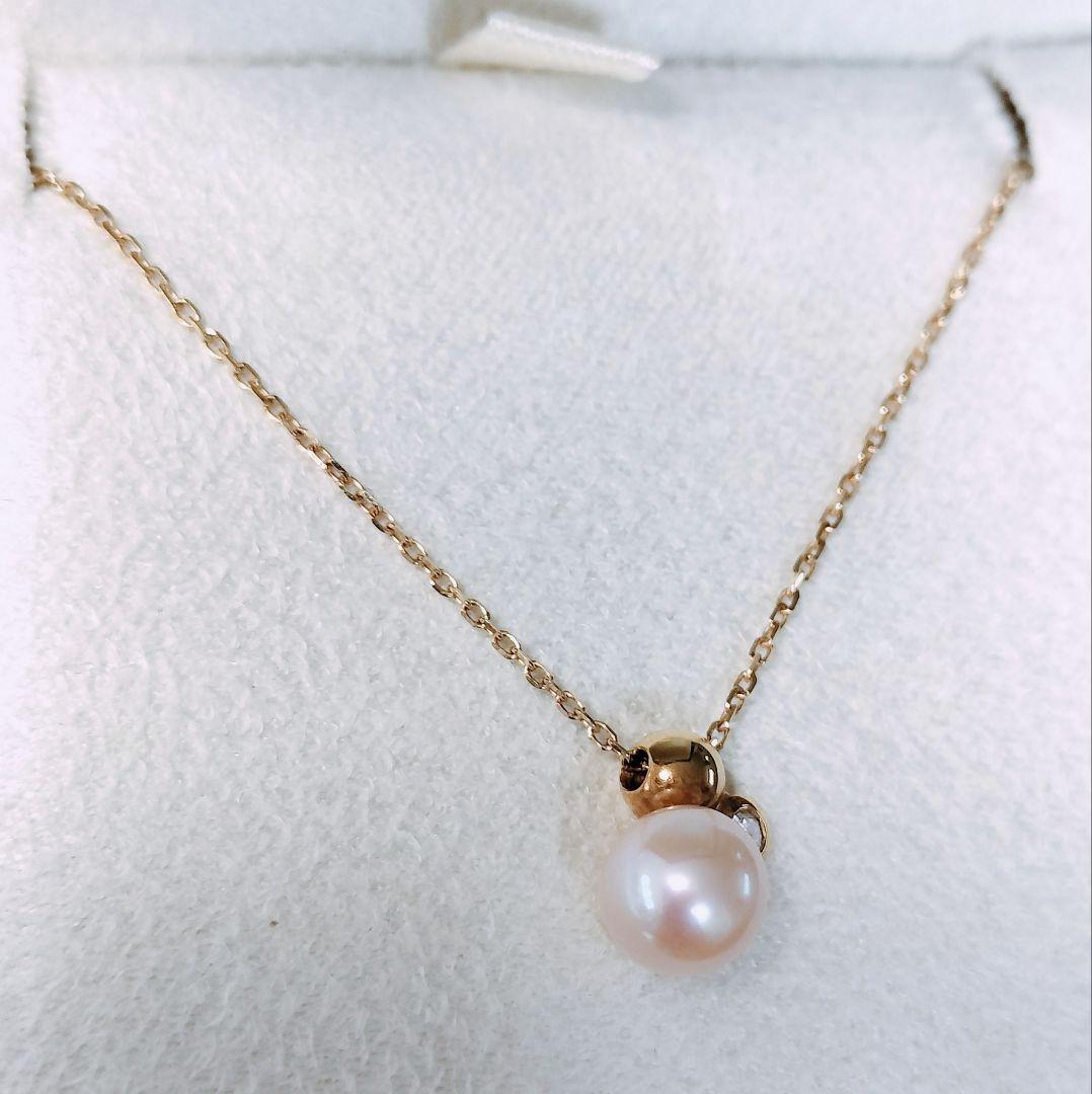 Mikimoto Perlezza necklace with 6mm Akoya pearls and diamonds on 18K yellow gold chain, 40 cm length