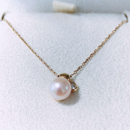 Mikimoto Perlezza necklace with 6mm Akoya pearls and diamonds on 18K yellow gold chain, 40 cm length