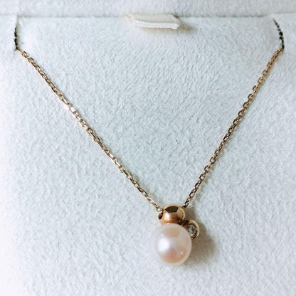 Mikimoto Perlezza necklace with 6mm Akoya pearls and diamonds on 18K yellow gold chain, 40 cm length