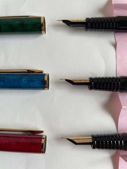 Waterman L'Oreal Paris fountain pen set with green, blue, and red marble finishes length 13 cm