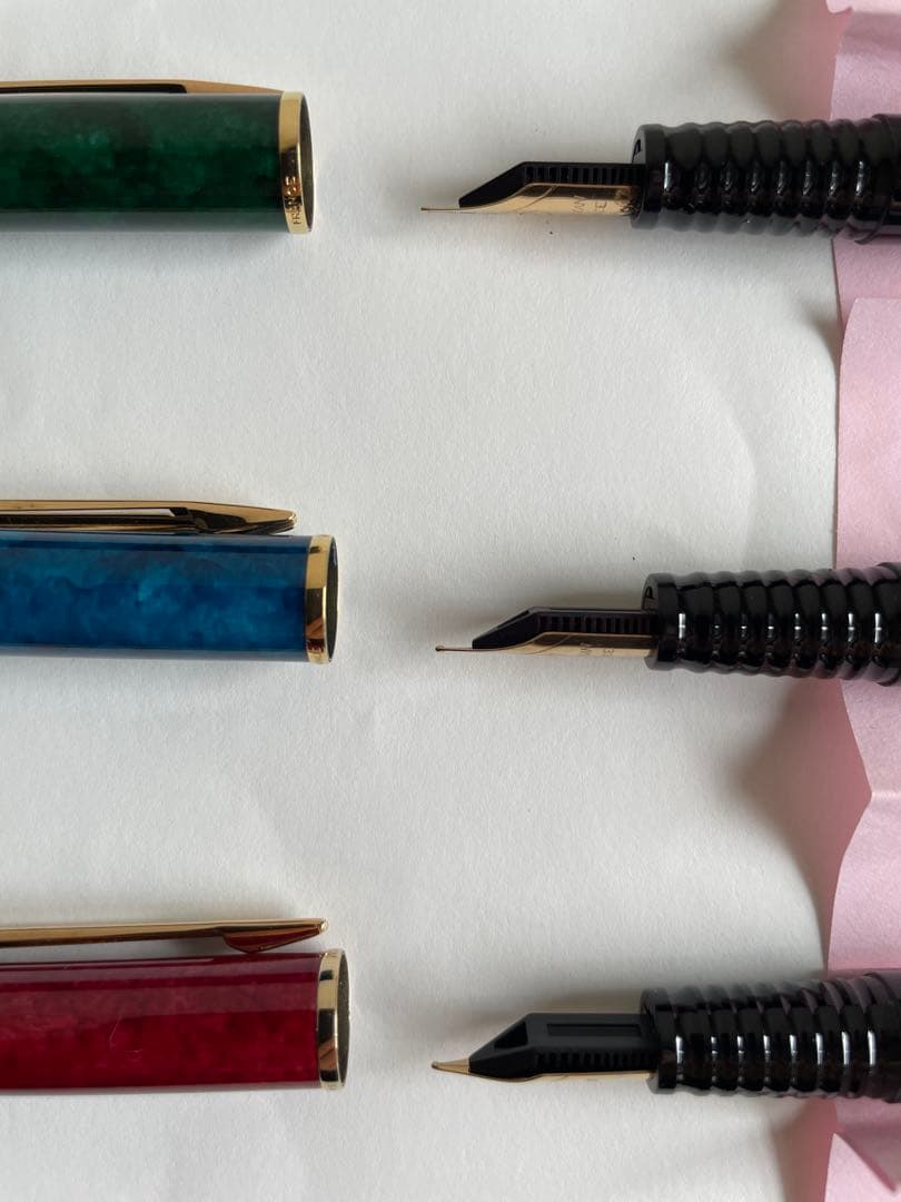 Waterman L'Oreal Paris fountain pen set with green, blue, and red marble finishes length 13 cm