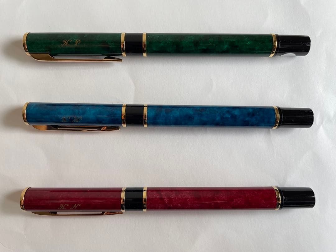 Waterman L'Oreal Paris fountain pen set with green, blue, and red marble finishes length 13 cm