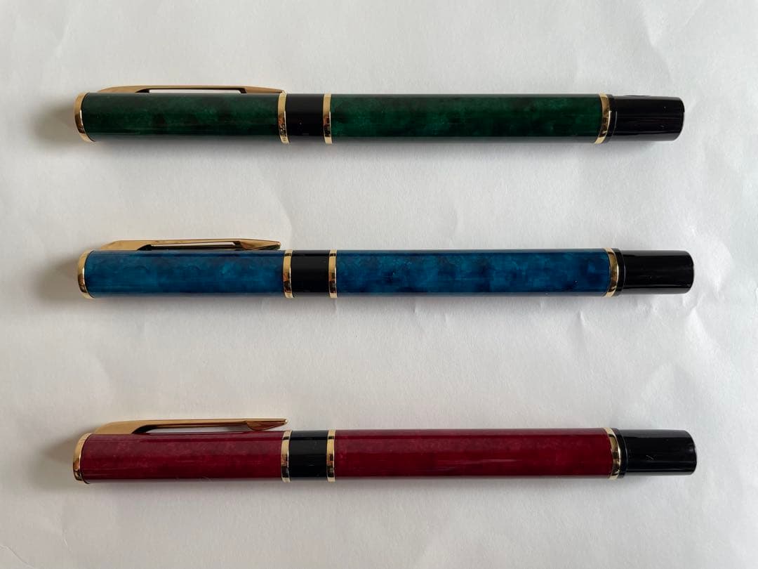 Waterman L'Oreal Paris fountain pen set with green, blue, and red marble finishes length 13 cm