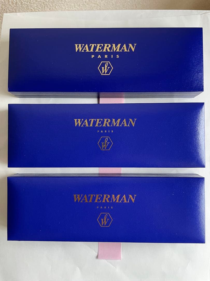 Waterman L'Oreal Paris fountain pen set with green, blue, and red marble finishes length 13 cm